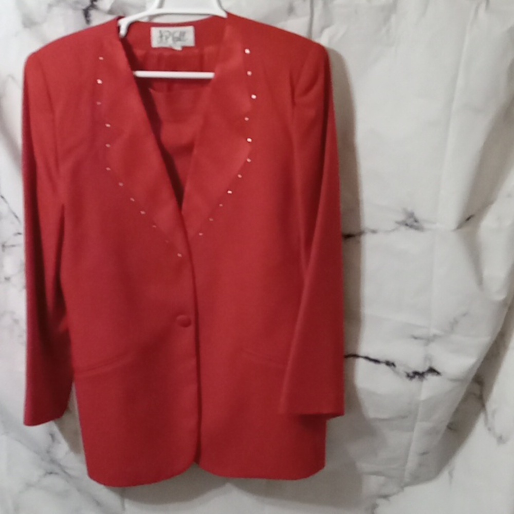 A.P. Fall 2 pc. Suit 12 ❤️❤️❤️❤️